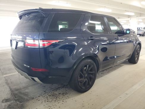 Used 2020 Land Rover Discovery Landmark AWD/4WD image 4