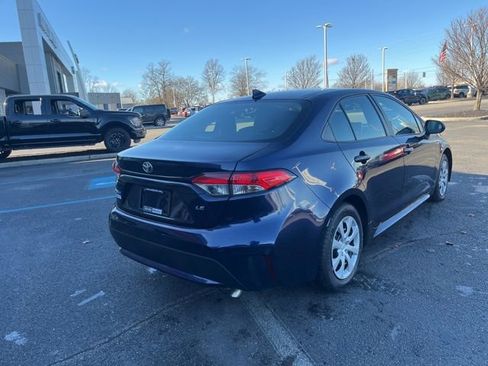 Used 2021 Toyota Corolla LE image 8