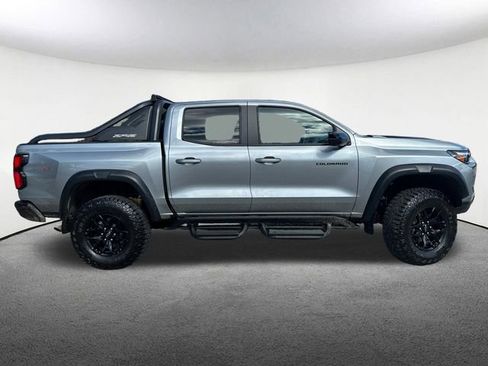 Certified 2025 Chevrolet Colorado ZR2 w/ Midnight Edition AWD/4WD image 17
