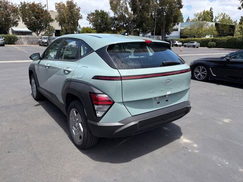 Used 2024 Hyundai Kona SE AWD/4WD image 4