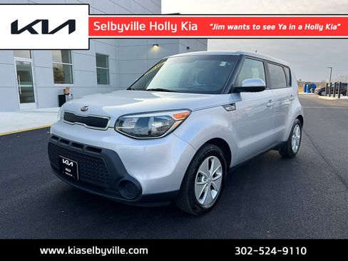 Used 2016 Kia Soul Base image 1