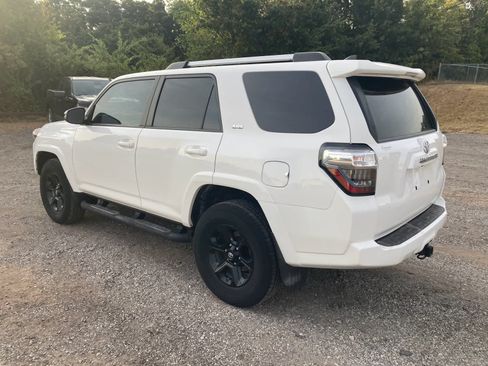 Used 2020 Toyota 4Runner SR5 Premium AWD/4WD image 5