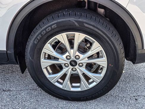 Used 2023 Ford Escape Active w/ Tech Pack #1 AWD/4WD image 7