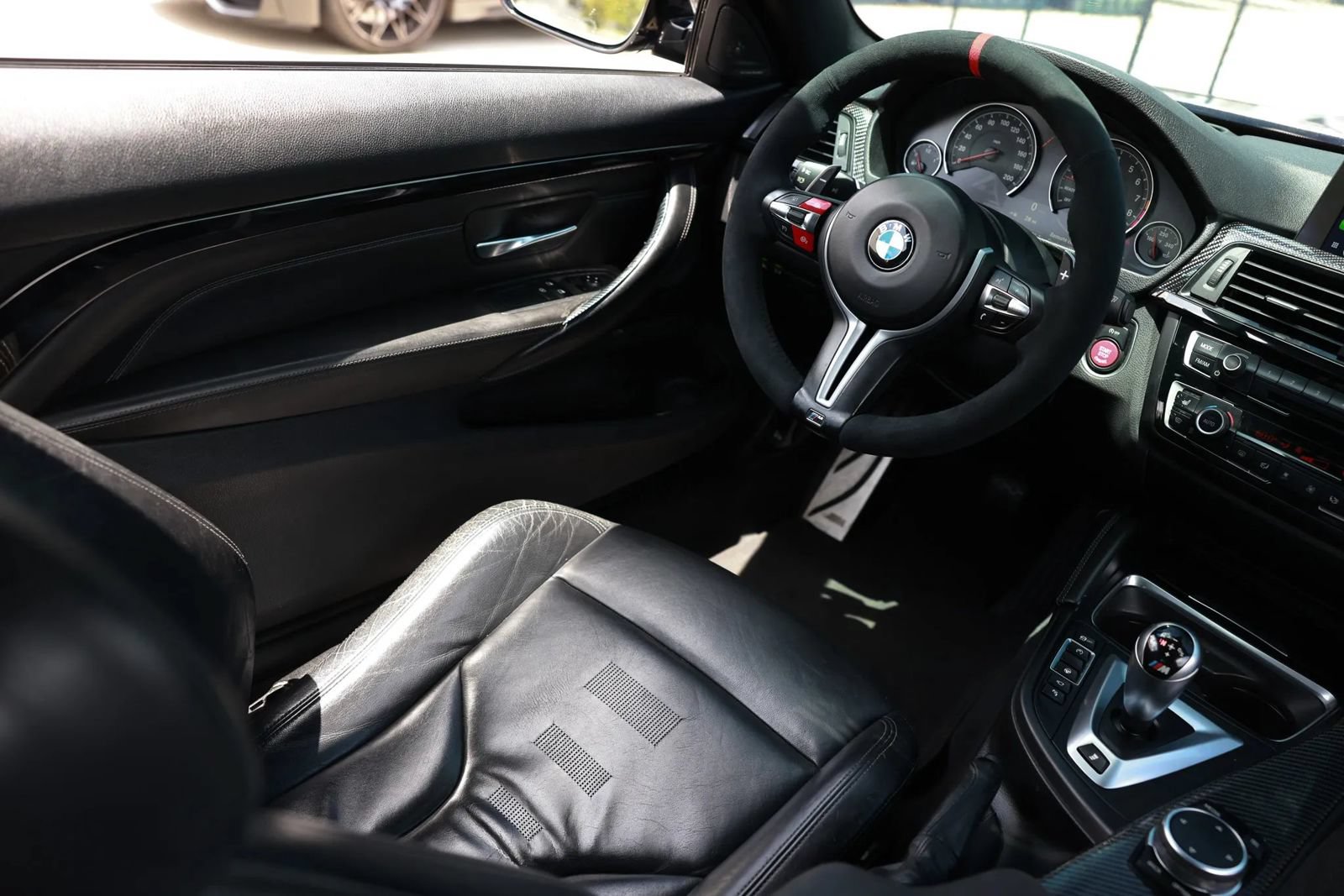 Used 2015 BMW M4 Coupe RWD image 11