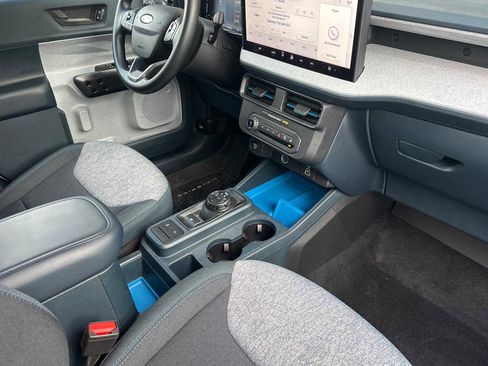 Used 2025 Ford Maverick XLT w/ Equipment Group 302A image 13