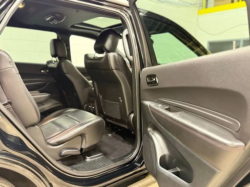 Used 2022 Dodge Durango R/T w/ Blacktop Package AWD/4WD image 46