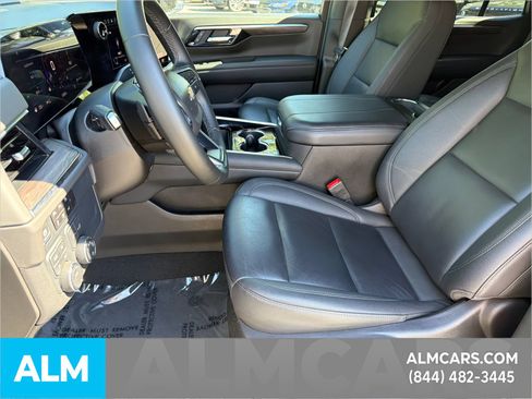 Used 2025 Chevrolet Tahoe LT AWD/4WD image 10