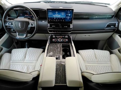 Used 2022 Lincoln Navigator Black Label image 3