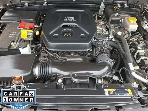 Used 2022 Jeep Wrangler Unlimited Sport image 27