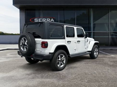 Used 2020 Jeep Wrangler Unlimited Sahara w/ Dual Top Group AWD/4WD image 5