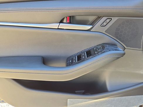 New 2026 MAZDA MAZDA3 2.5 S Sedan w/ Preferred Pkg image 18