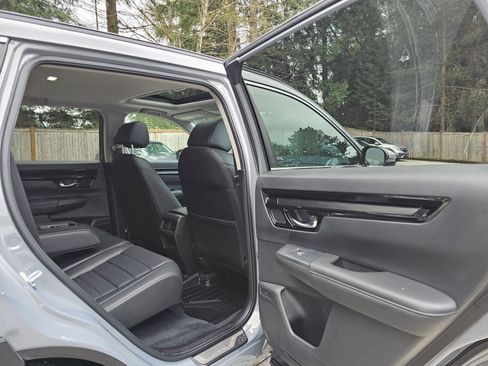 Used 2025 Honda CR-V EX-L image 12