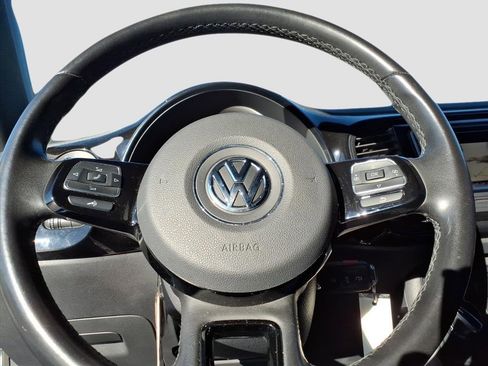 Used 2019 Volkswagen Beetle 2.0T S image 15