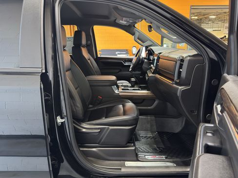 Used 2024 Chevrolet Silverado 1500 RST AWD/4WD image 21