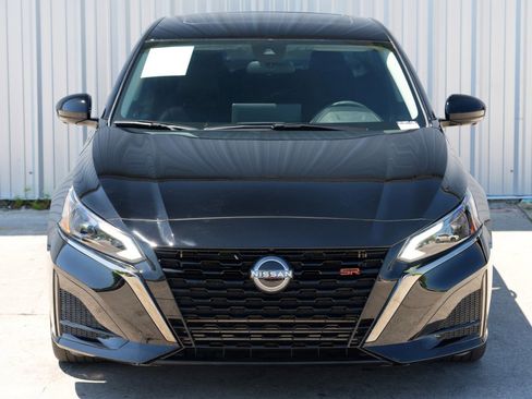 Used 2024 Nissan Altima 2.0 SR image 42