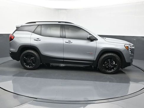 Used 2024 GMC Terrain AT4 image 6