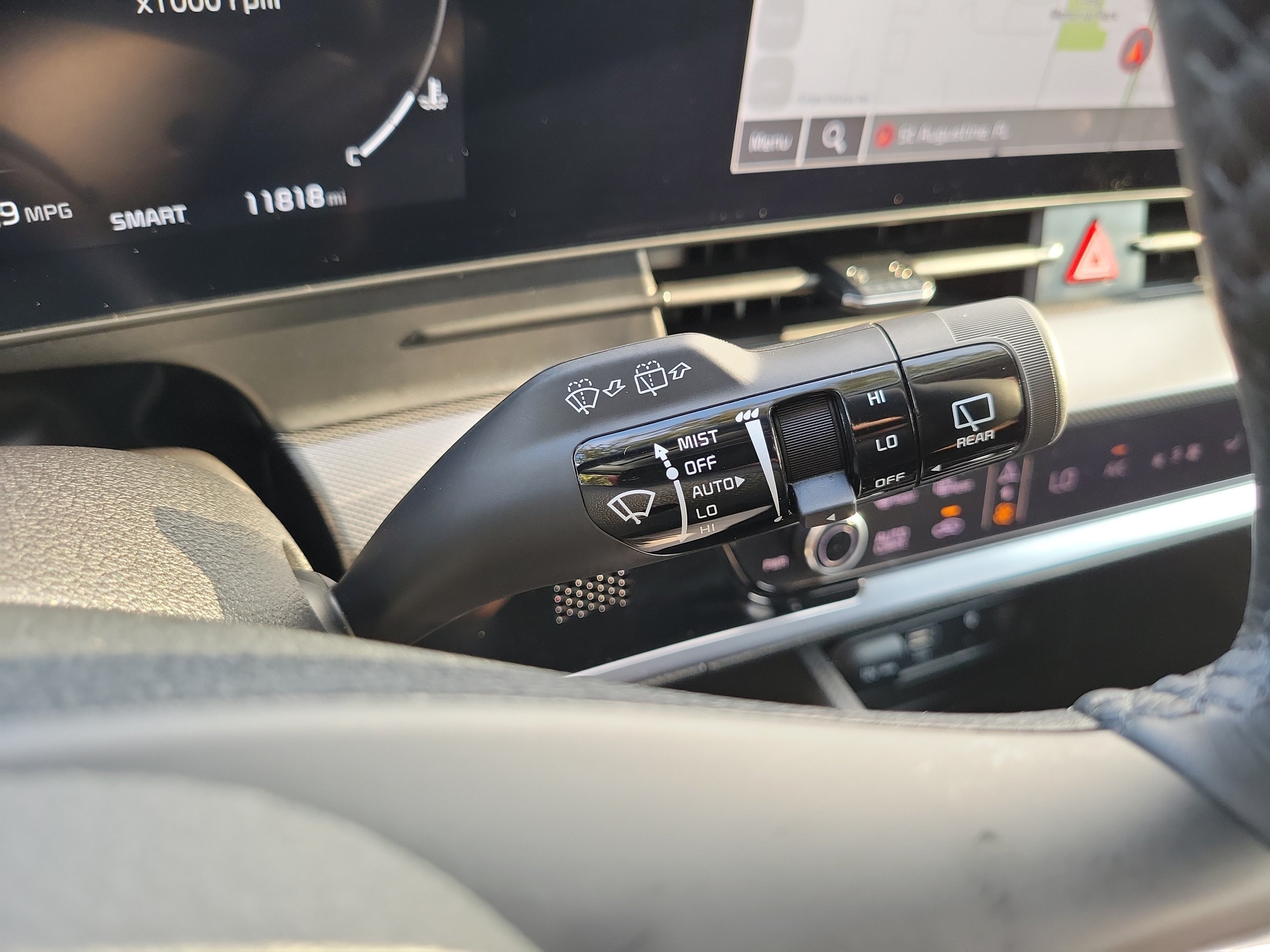 Certified 2025 Kia Sportage SX AWD/4WD image 32