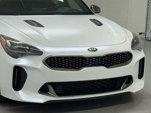 Used 2019 Kia Stinger GT2 image 40