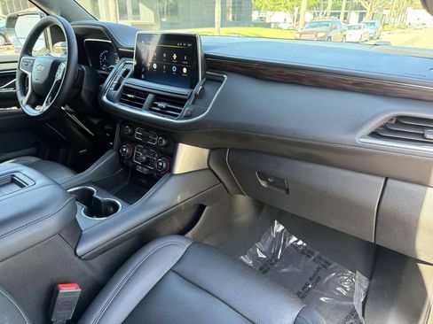 Used 2023 Chevrolet Suburban LT image 35