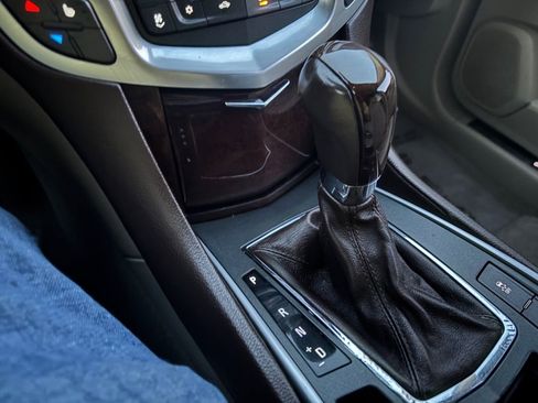 Used 2011 Cadillac SRX Luxury image 22