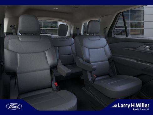 New 2026 Ford Explorer Active w/ Active Comfort Package image 11