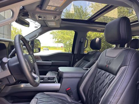Used 2026 Ford F250 Lariat w/ Black Appearance Package AWD/4WD image 12