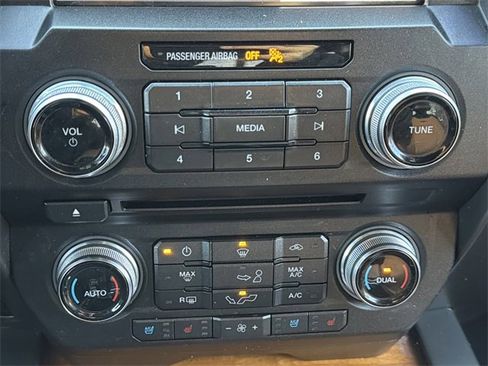 Used 2017 Ford F150 Limited w/ Trailer Tow Package image 7