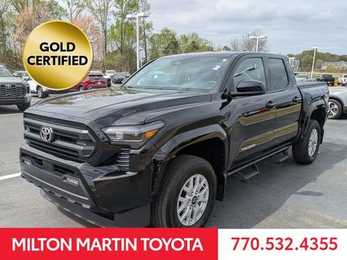 Certified 2025 Toyota Tacoma SR5 image 8