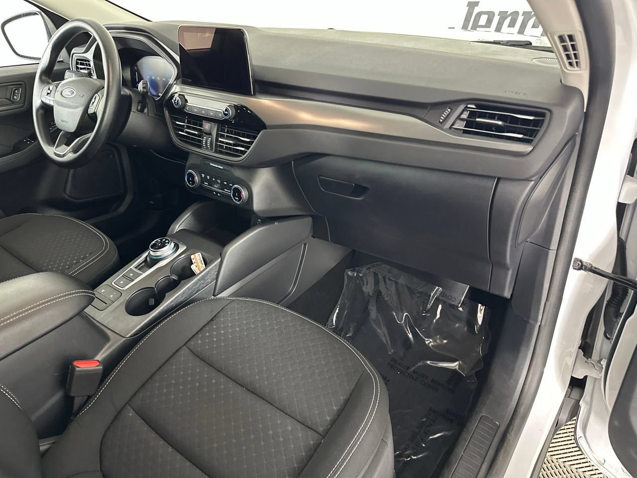 Used 2025 Ford Escape Active AWD/4WD image 34