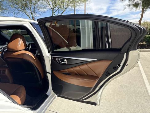 Used 2021 INFINITI Q50 Signature Edition image 14