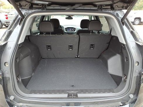 Used 2024 GMC Terrain SLE w/ Driver Convenience Package image 21