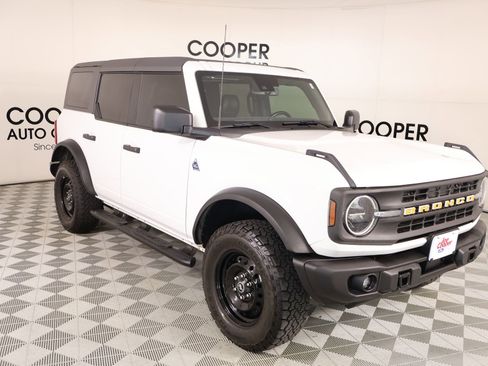 Used 2023 Ford Bronco Black Diamond image 1