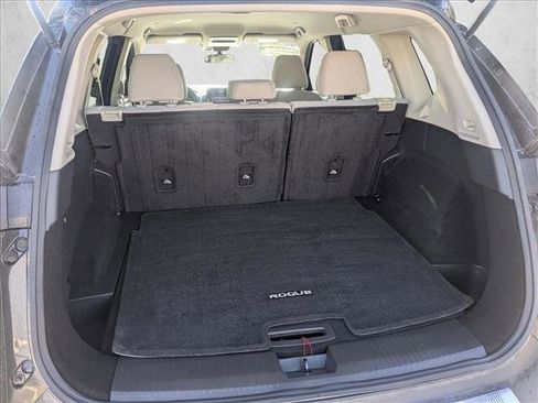 Used 2023 Nissan Rogue SV image 6
