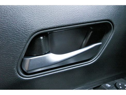 New 2026 Nissan Kicks SV w/ Charging Package image 20