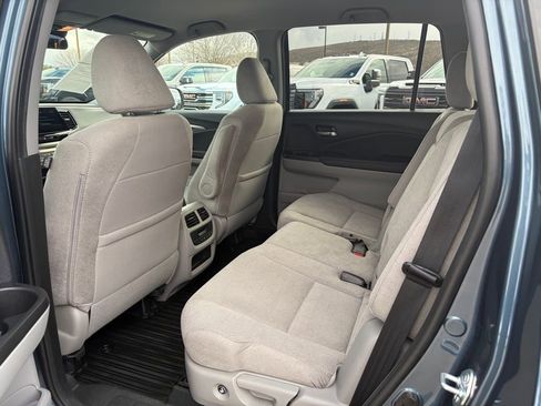 Used 2021 Honda Pilot EX image 12