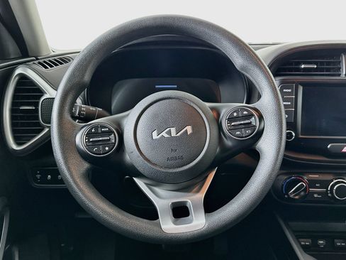 Used 2024 Kia Soul LX w/ Option Group 015 FWD image 18