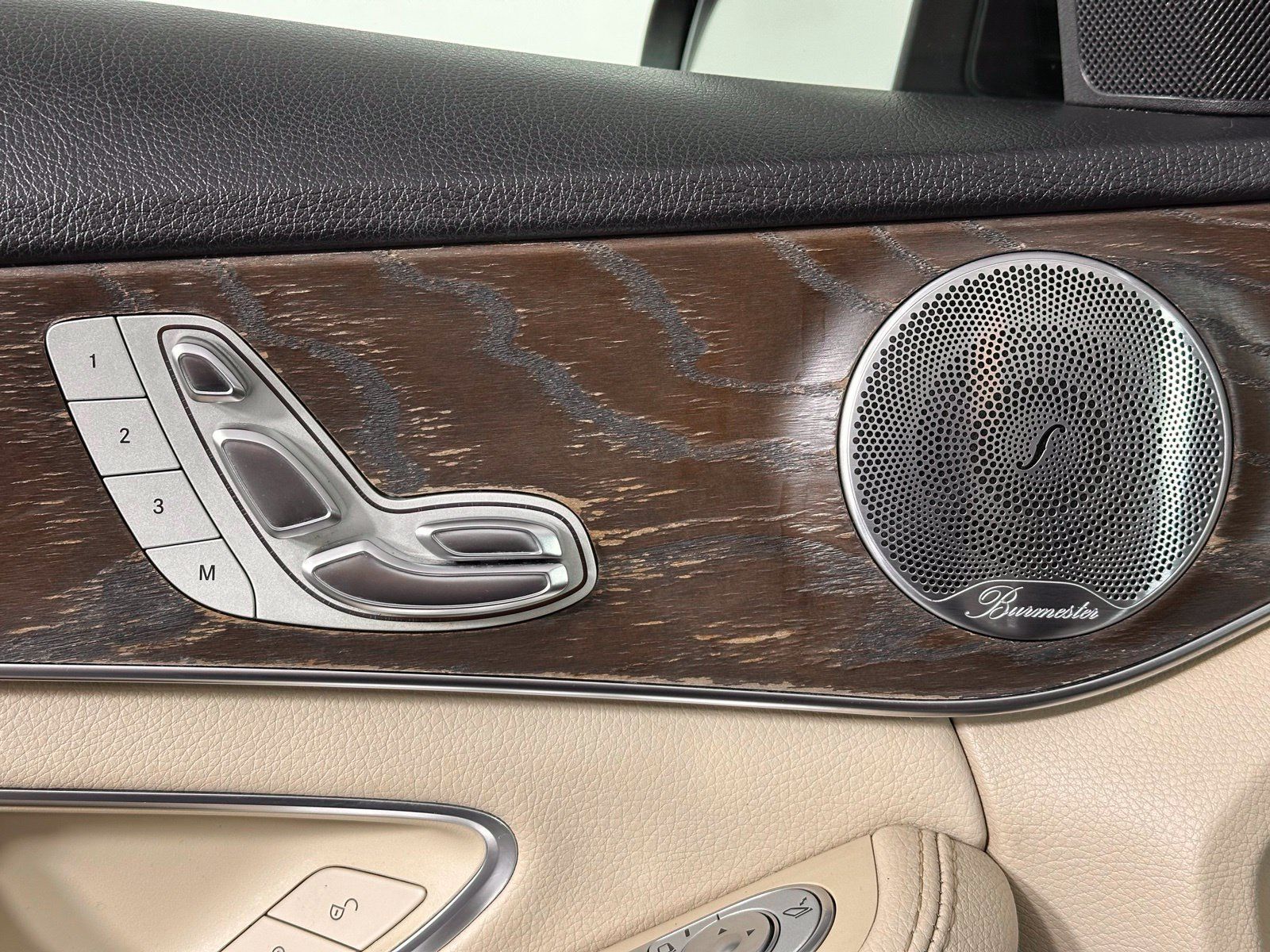 Used 2019 Mercedes-Benz C 300 Sedan image 6