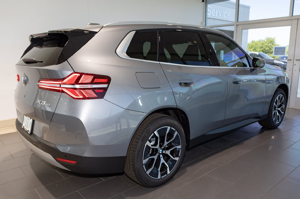 Used 2026 BMW X3 xDrive30i w/ Premium Package AWD/4WD image 15