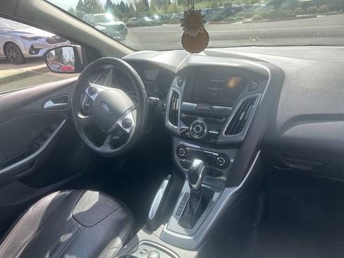 Used 2012 Ford Focus Titanium image 7