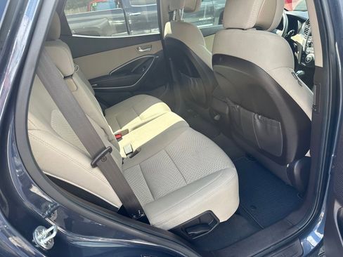 Used 2017 Hyundai Santa Fe Sport image 12