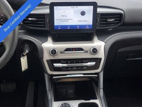 Certified 2022 Ford Explorer 4WD image 23