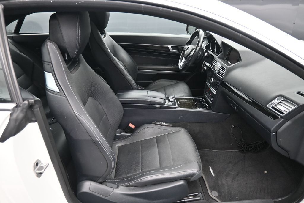 Used 2017 Mercedes-Benz E 400 4MATIC Coupe image 30