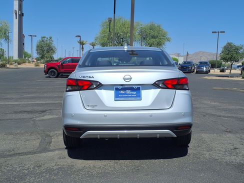 Used 2025 Nissan Versa SV w/ Trunk Package FWD image 5