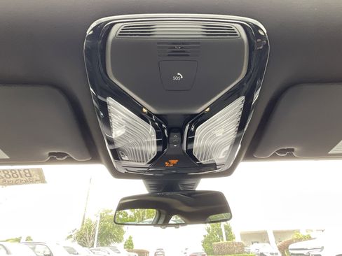 New 2026 BMW 230i Coupe w/ Convenience Package RWD image 19