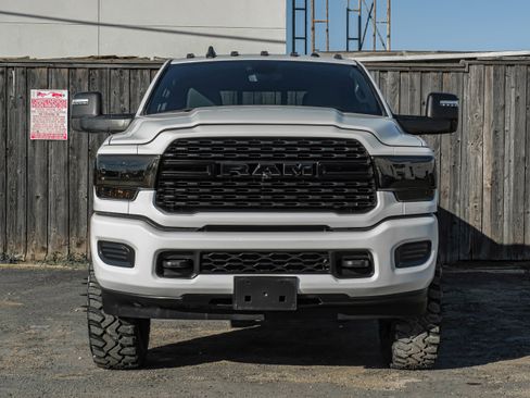 Used 2024 RAM 3500 Tradesman w/ Towing Technology Group image 6