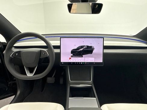 Used 2026 Tesla Model Y AWD image 32