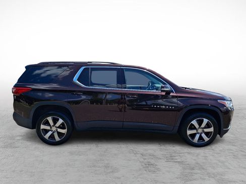 Used 2020 Chevrolet Traverse LT w/ LT Premium Package AWD/4WD image 6
