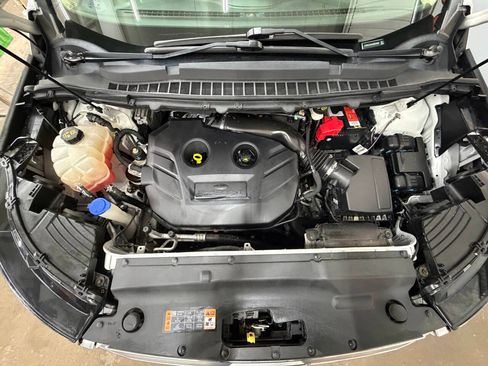 Used 2017 Ford Edge SEL w/ Equipment Group 201A AWD/4WD image 32