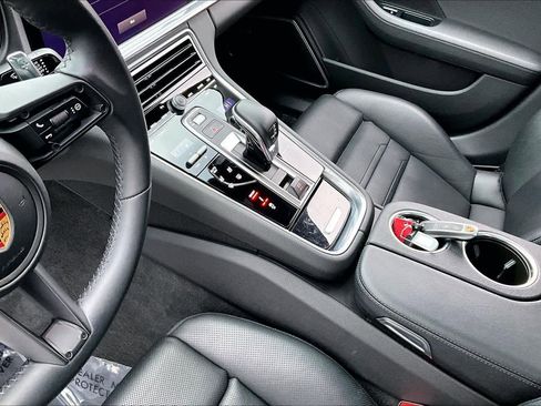 Used 2023 Porsche Panamera Platinum Edition image 15