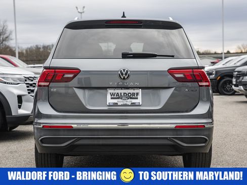 Used 2022 Volkswagen Tiguan SE image 5